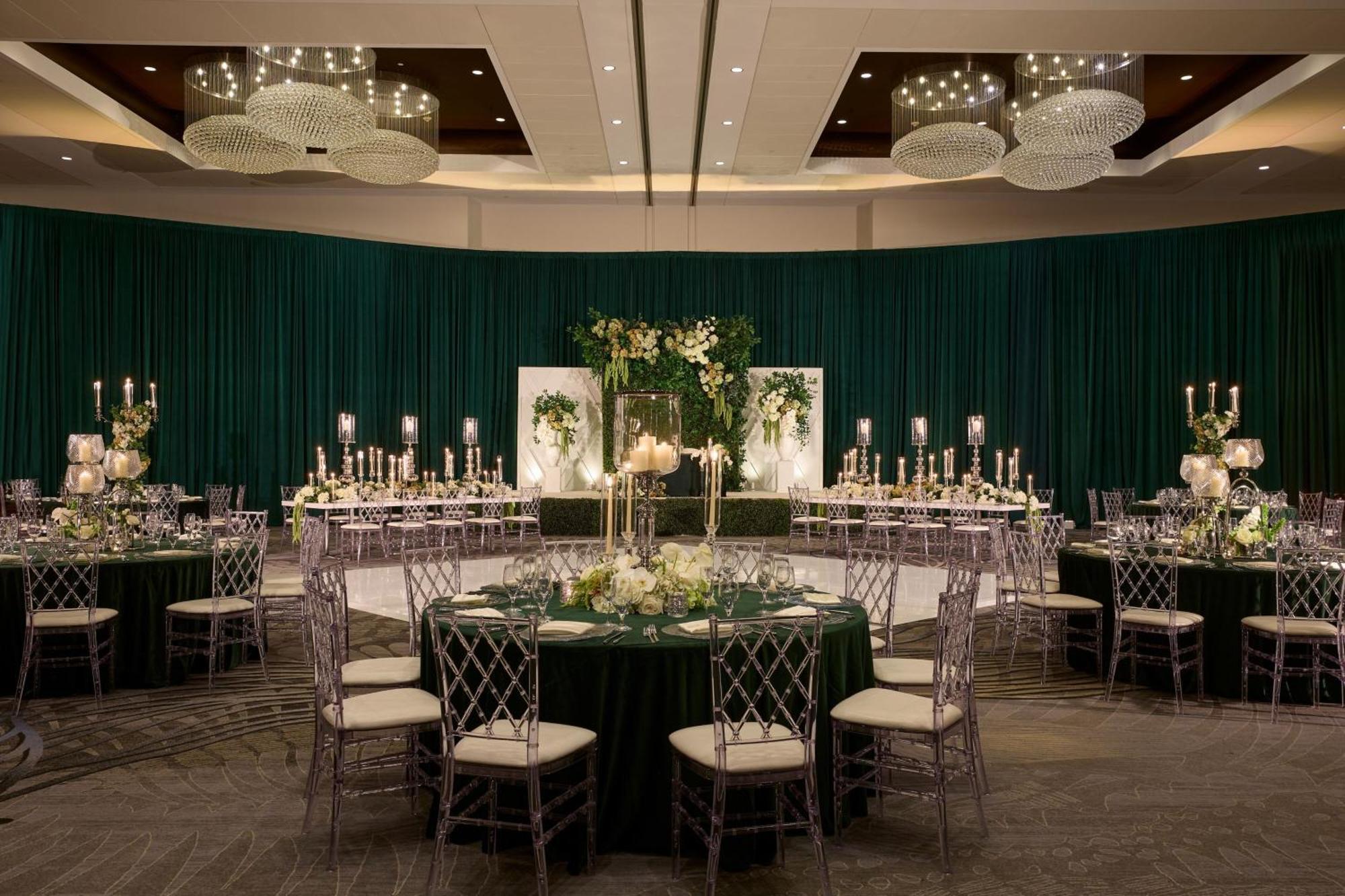 Renaissance Schaumburg Convention Center Hotel Esterno foto